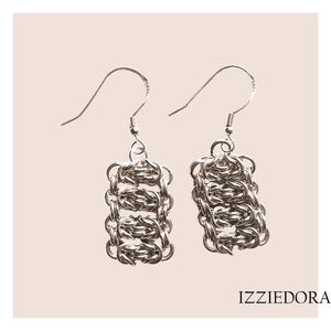 Izziedora Sterling Silver Byzantine maille Dangle Earring